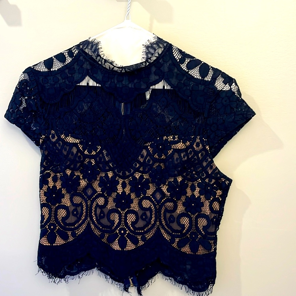Lace crop navy blue Mendicino crop top